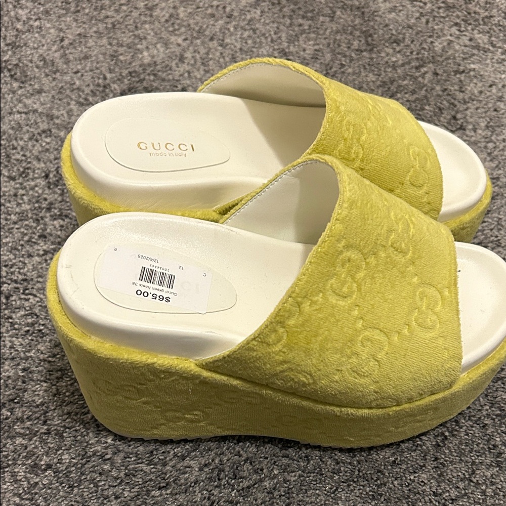 Gucci Vibrant Yellow Platform Slides